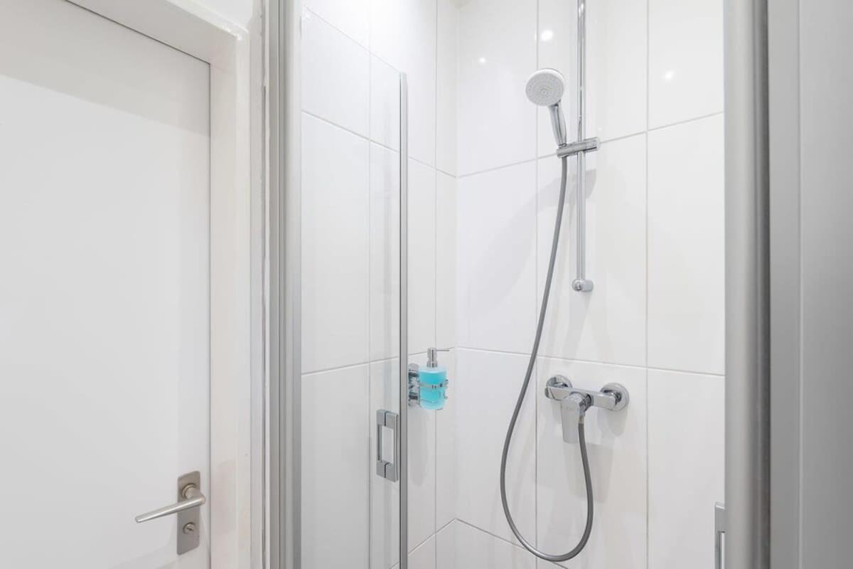Big Central Apartment Near Rotkreuzplatz With 3 Bedroom For 12 Pax München Kültér fotó
