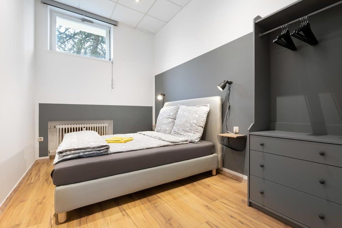 Big Central Apartment Near Rotkreuzplatz With 3 Bedroom For 12 Pax München Kültér fotó