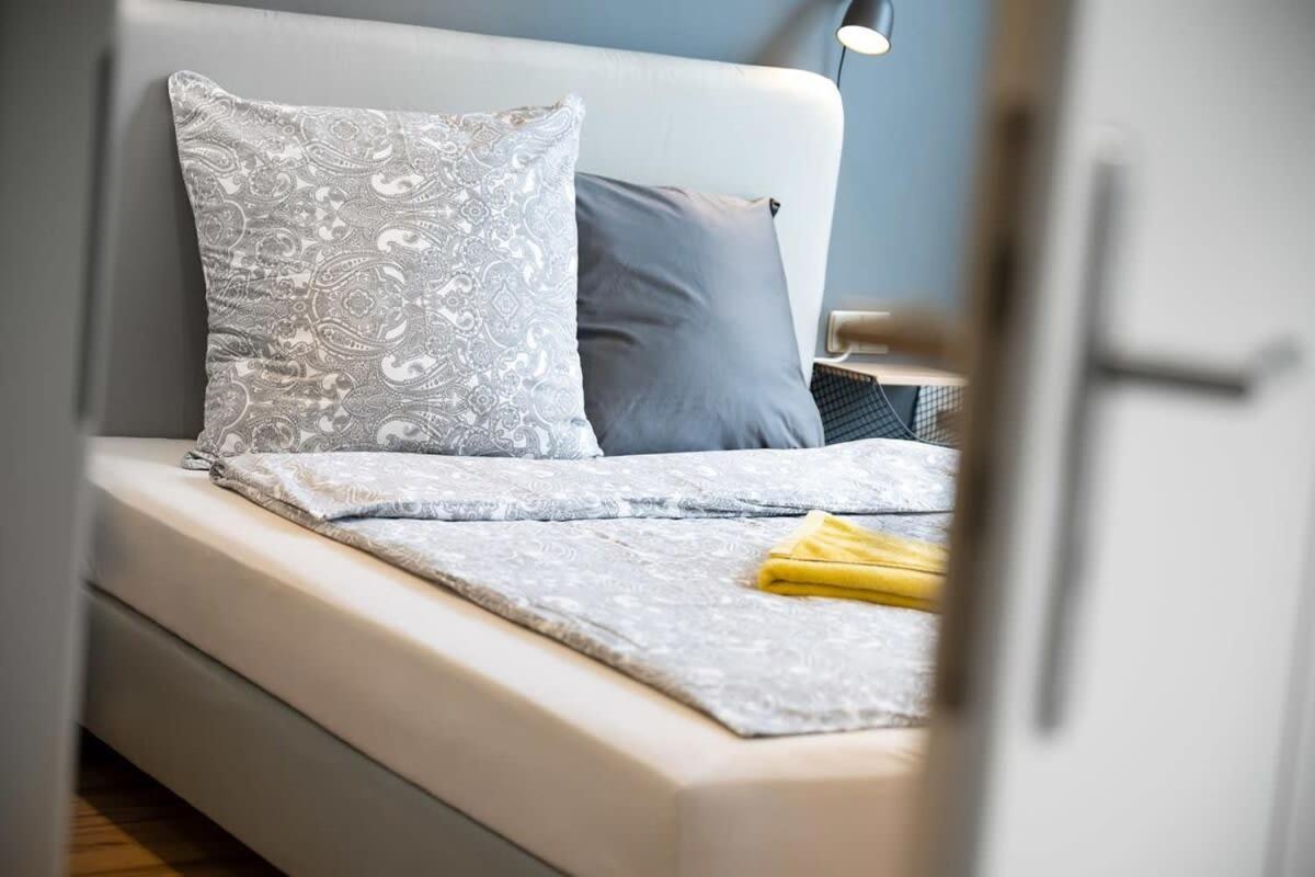 Big Central Apartment Near Rotkreuzplatz With 3 Bedroom For 12 Pax München Kültér fotó